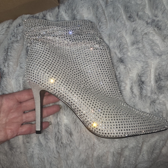 Nine West Glittering Silver Heeled Boots - Picture 4 of 5